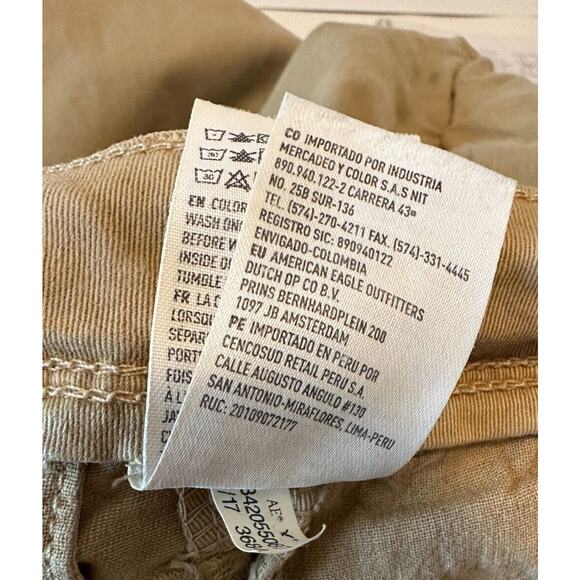 AMERICAN EAGLE Mens 26x28 Khaki Extreme Flex Slim Straight Jeans/Pants/Soft/Nice - Picture 8 of 8